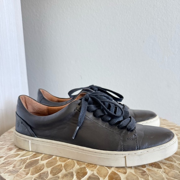 Frye Ivy Black Lace up Leather Sneakers size 9.5M - Picture 2 of 10